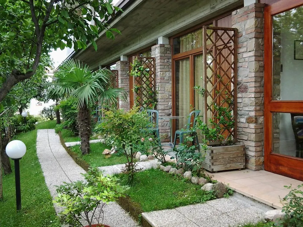 B&B Il Rondò Sirmione 0*,  Italia